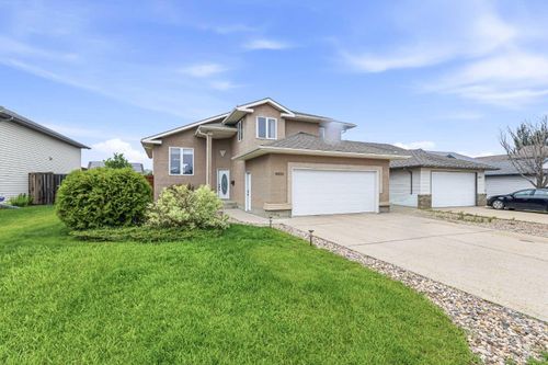 6606 34 St, Lloydminster, AB, T9V3J1 | Card Image