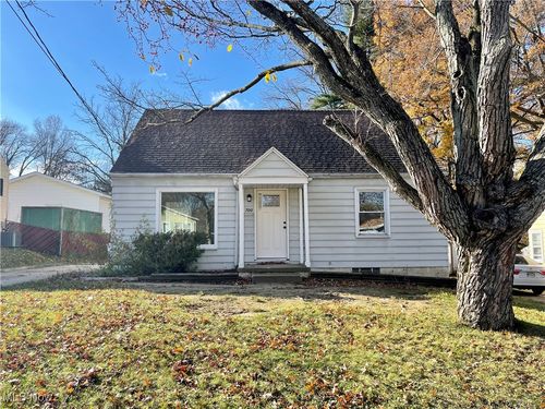 700 Kennebec Ave, Akron, OH, 44305-1714 | Card Image