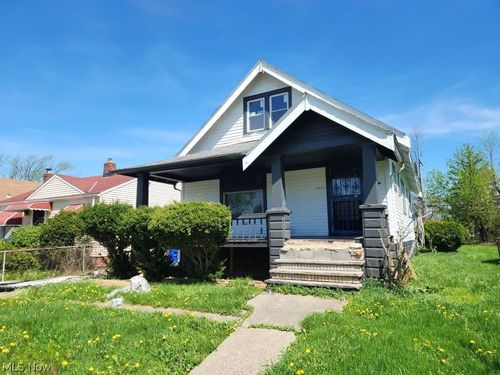 4421 E 156th St, Cleveland, OH, 44128-2912 | Card Image