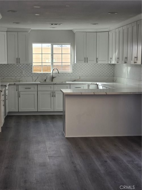 10501 Angell St, Norwalk, CA, 90650-2146 | Card Image