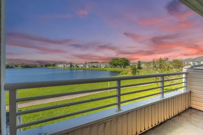 205 - 3449 Nw 44th St, Condo with 2 bedrooms, 2 bathrooms and null parking in Lauderdale Lakes FL | Image 1