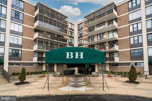 apt-b24-8302 Old York Rd, ELKINS PARK, PA, 19027-1524 | Card Image