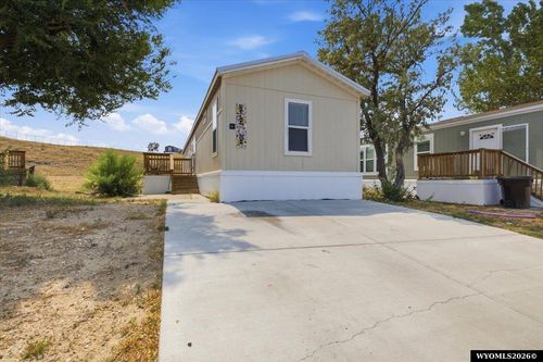 11-4901 Lathrop Rd, Evansville, WY, 82636 | Card Image