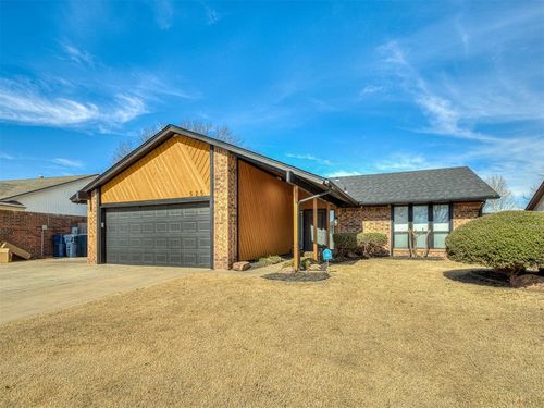 525 Waterview Rd, Oklahoma City, OK, 73170-1622 | Card Image