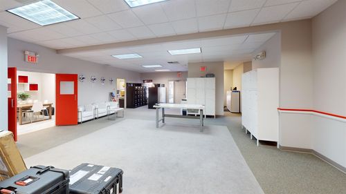 116 S River Rd, Bedford, NH, 03110-6734 | Card Image