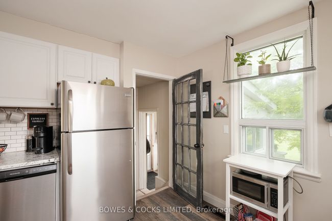 717 3 Rd Ave, House other with 3 bedrooms, 2 bathrooms and 2 parking in Peterborough ON | Image 16