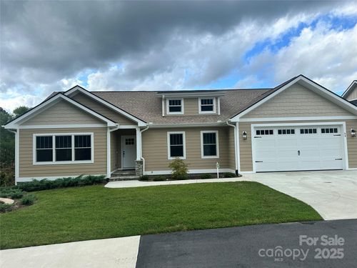 54 Olde Oak Way, Hendersonville, NC, 28792-0711 | Card Image