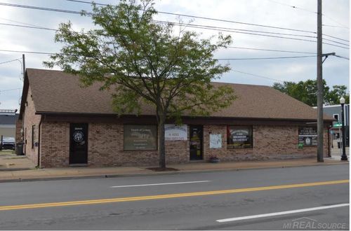 51180 Washington Street, New Baltimore, MI, 48047 | Card Image