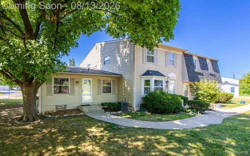 104 Lake Village Dr, Walled Lake, MI, 48390-3635 | Card Image