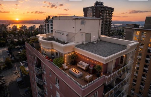 1604-121 W 15th St, North Vancouver, BC, V7M1R8 | Card Image