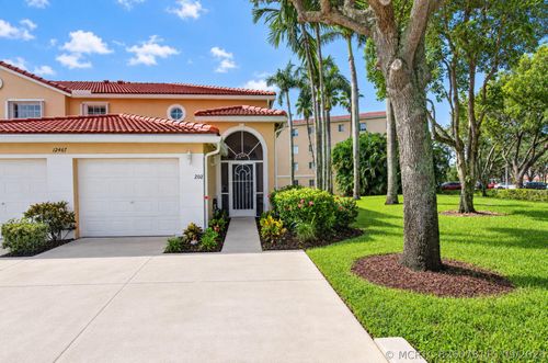 202-12467 Crystal Pointe Dr, Boynton Beach, FL, 33437-5696 | Card Image