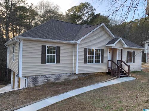 801 Lakeshore Cir, Warrior, AL, 35180-6702 | Card Image