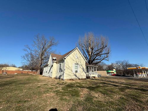 512 W 6th St, Newark, AR, 72562-9656 | Card Image
