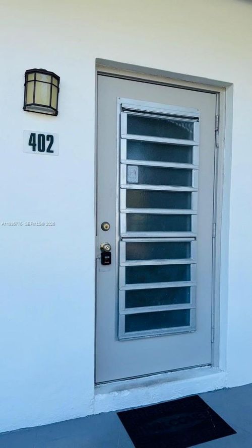 apt-402-5000 Nw 36th St, Lauderdale Lakes, FL, 33319-6505 | Card Image