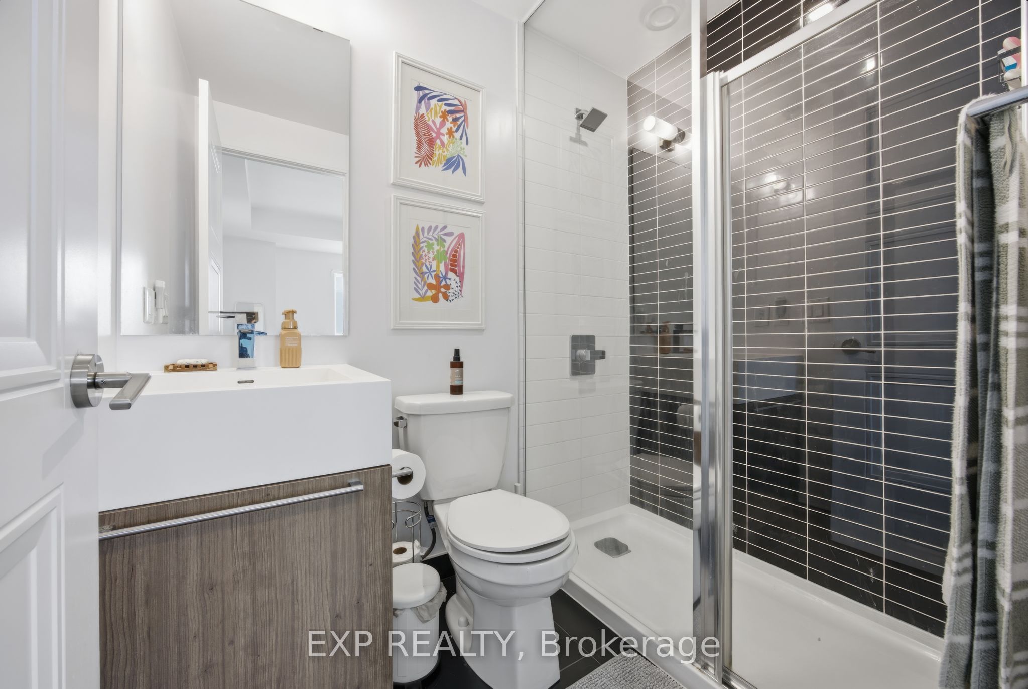 Residential in Toronto W07 4