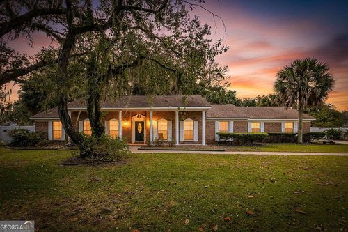 112 Meadows Way, Brunswick, GA, 31525-9277 | Card Image