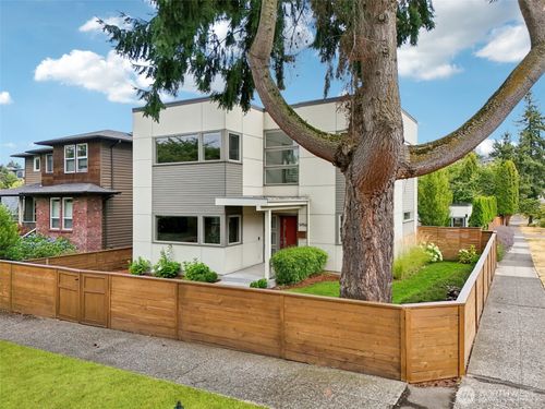 5956 38th Ave Sw, Seattle, WA, 98126-2840 | Card Image