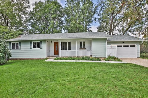 404 9th Avenue Cir Nw, Kasson, MN, 55944-1036 | Card Image