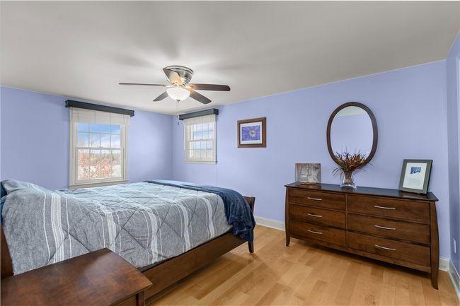 Spacious primary ensuite | Image 17