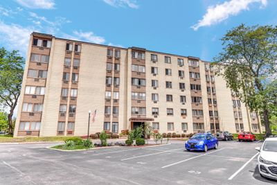 502 - 9725 S Karlov Avenue, Condo with 2 bedrooms, 1 bathrooms and 1 parking in Oak Lawn IL | Image 1