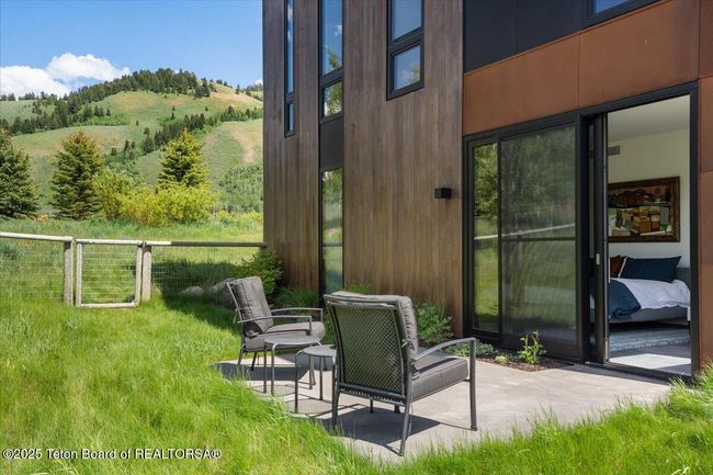 13175 River Bend Rd, House other with 3 bedrooms, 4 bathrooms and null parking in Jackson WY | Image 44