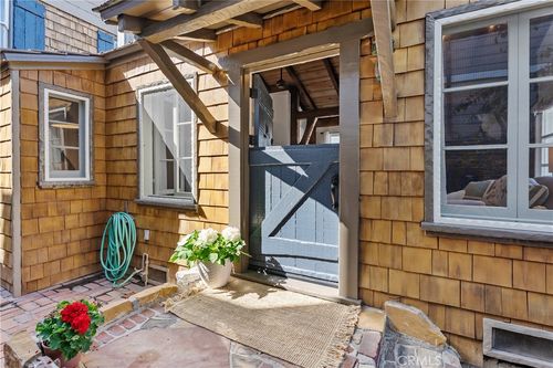135 Turquoise Ave, Newport Beach, CA, 92662-1036 | Card Image
