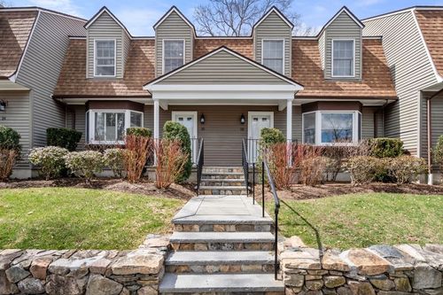 16-16 Wiswall Cir, Wellesley, MA, 02482-6317 | Card Image