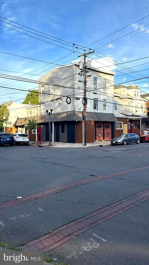 600 Chestnut Ave, Trenton, NJ, 08611-1302 | Card Image