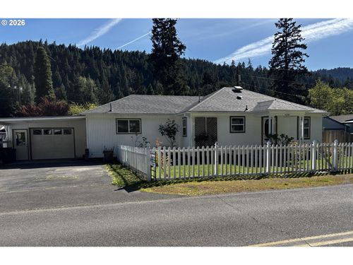 46788 Sunset Ave, Westfir, OR, 97492-9718 | Card Image
