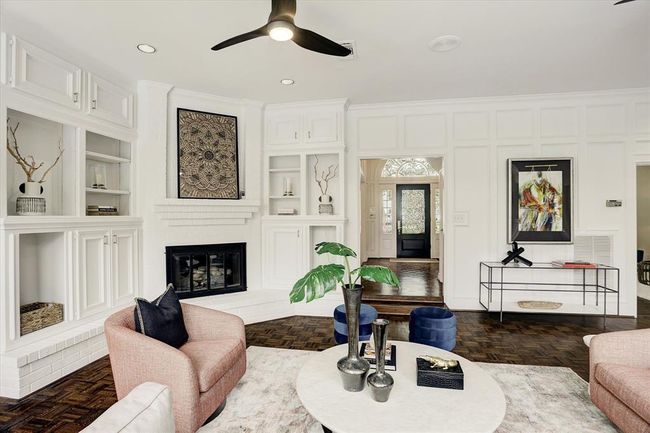 5411 Pine St, House other with 5 bedrooms, 5 bathrooms and 3 parking in Bellaire TX | Image 20