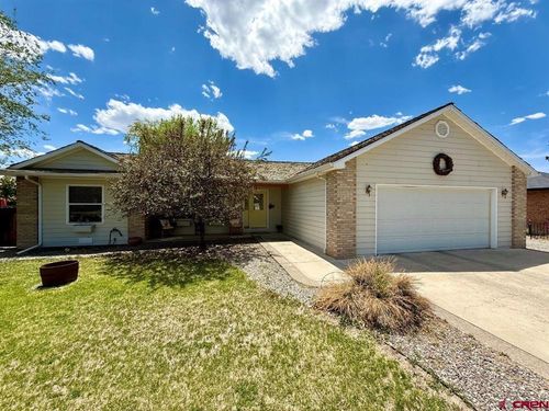2250 Phillips Cir, Montrose, CO, 81401-5600 | Card Image
