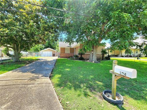 104 Delta St, Belle Chasse, LA, 70037-1406 | Card Image