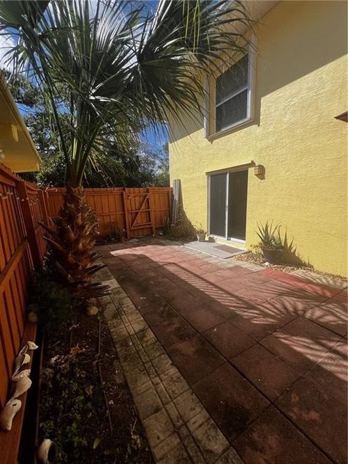 4-11195 Roseland Rd, Sebastian, FL, 32958-8100 | Card Image