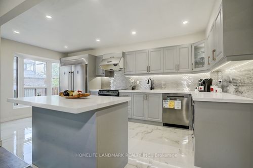 49 Grenbeck Dr, Scarborough, ON, M1V2H5 | Card Image
