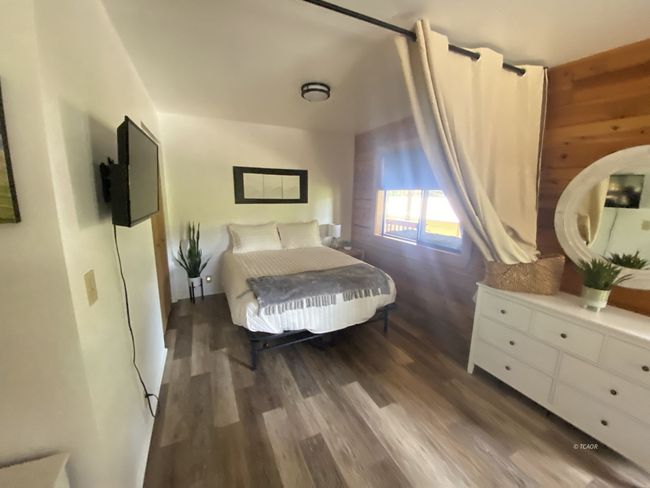 Shared bedroom | Image 17
