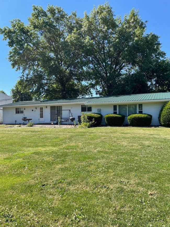 6 Davis Ct, House other with 3 bedrooms, 1 bathrooms and 2 parking in Mansfield IL | Image 4