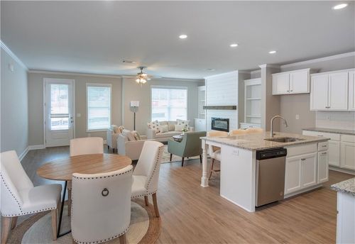72-5412 Maple Grove Ln, Flowery Branch, GA, 30542-7637 | Card Image