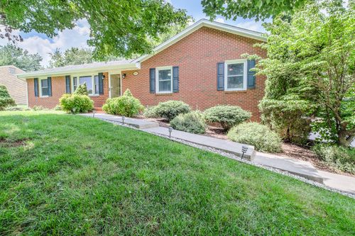 5204 Britaney Rd, Roanoke, VA, 24012-8507 | Card Image