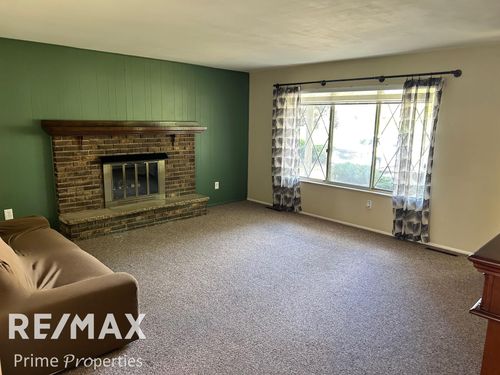 7091 Partridge Dr, Flushing, MI, 48433-8816 | Card Image