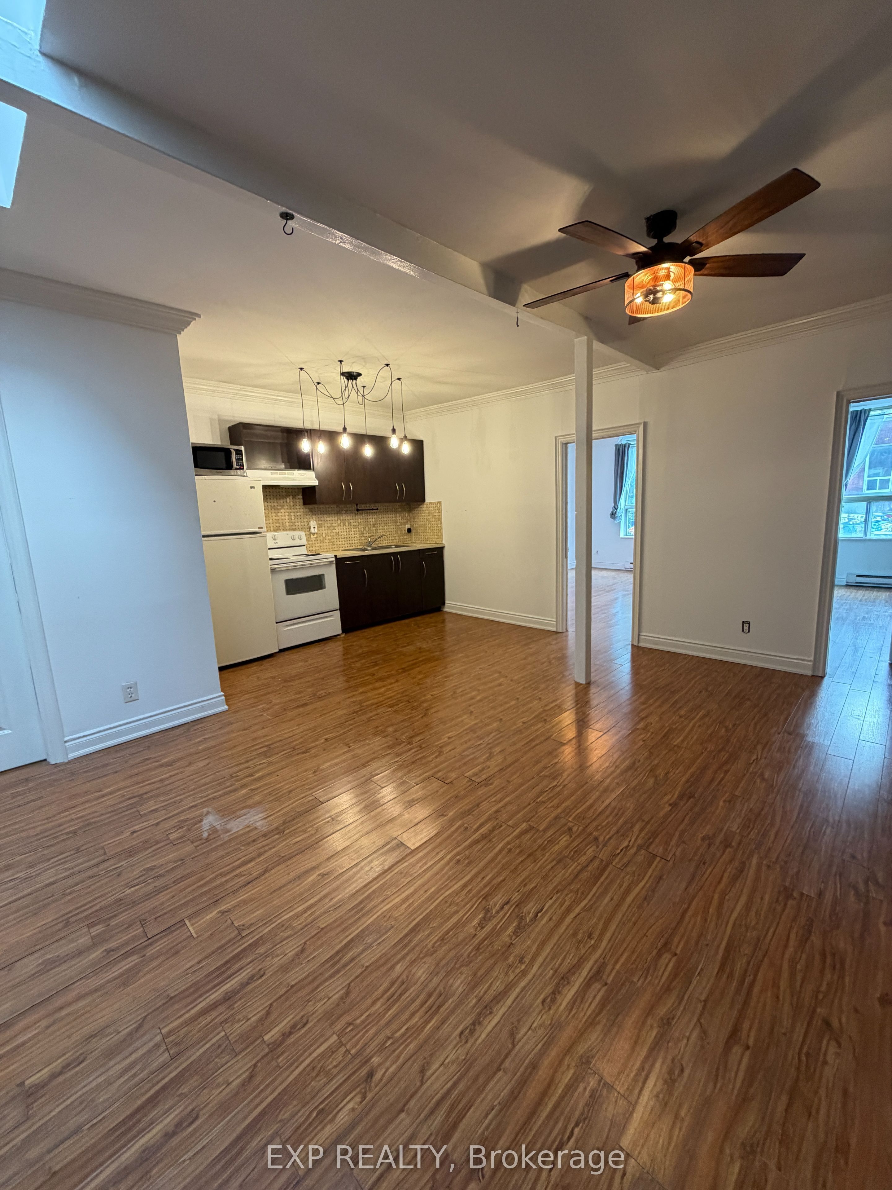 Residential Lease in Toronto W02