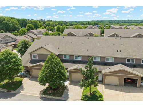 122 Taylor Ave, River Falls, WI, 54022-3095 | Card Image