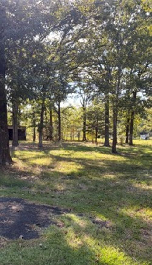 715 Lake Rd, Stonewall, LA, 71078-9150 | Card Image