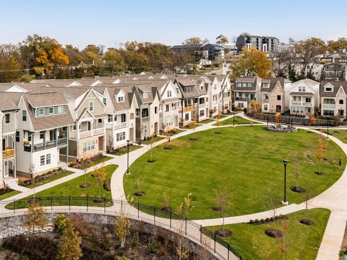 504 Edwin St, Nashville, TN, 37207-5286 | Card Image