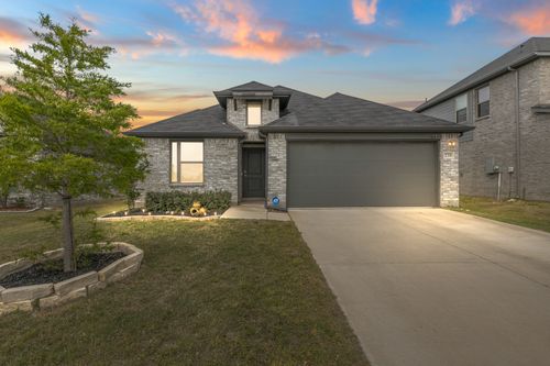 230 Ozark St, Greenville, TX, 75402-8094 | Card Image