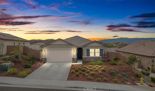 41031 Burnet St, Lake Elsinore, CA, 92532-1566 | Card Image