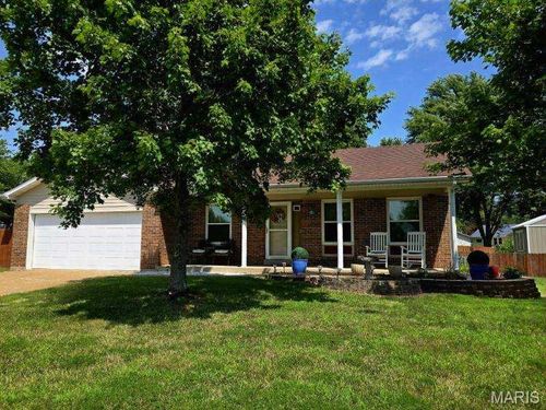 624 Westbridge Dr, Saint Peters, MO, 63376-3330 | Card Image