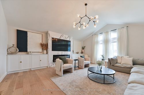 7337 Sandhurst Dr, Mississauga, ON, L5N7G7 | Card Image