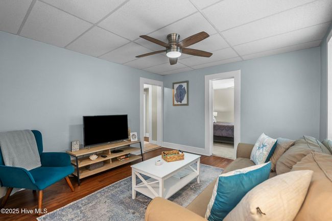 409 Monroe Ave, Home with 7 bedrooms, 3 bathrooms and null parking in Carolina Beach NC | Image 23
