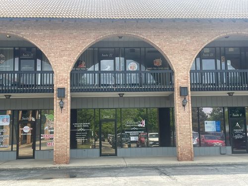 5-75 Market St, Elgin, IL, 60123-5021 | Card Image