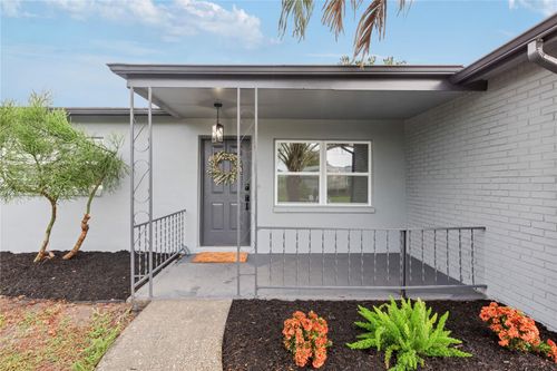 9324 Whitman Ln, Port Richey, FL, 34668-4462 | Card Image